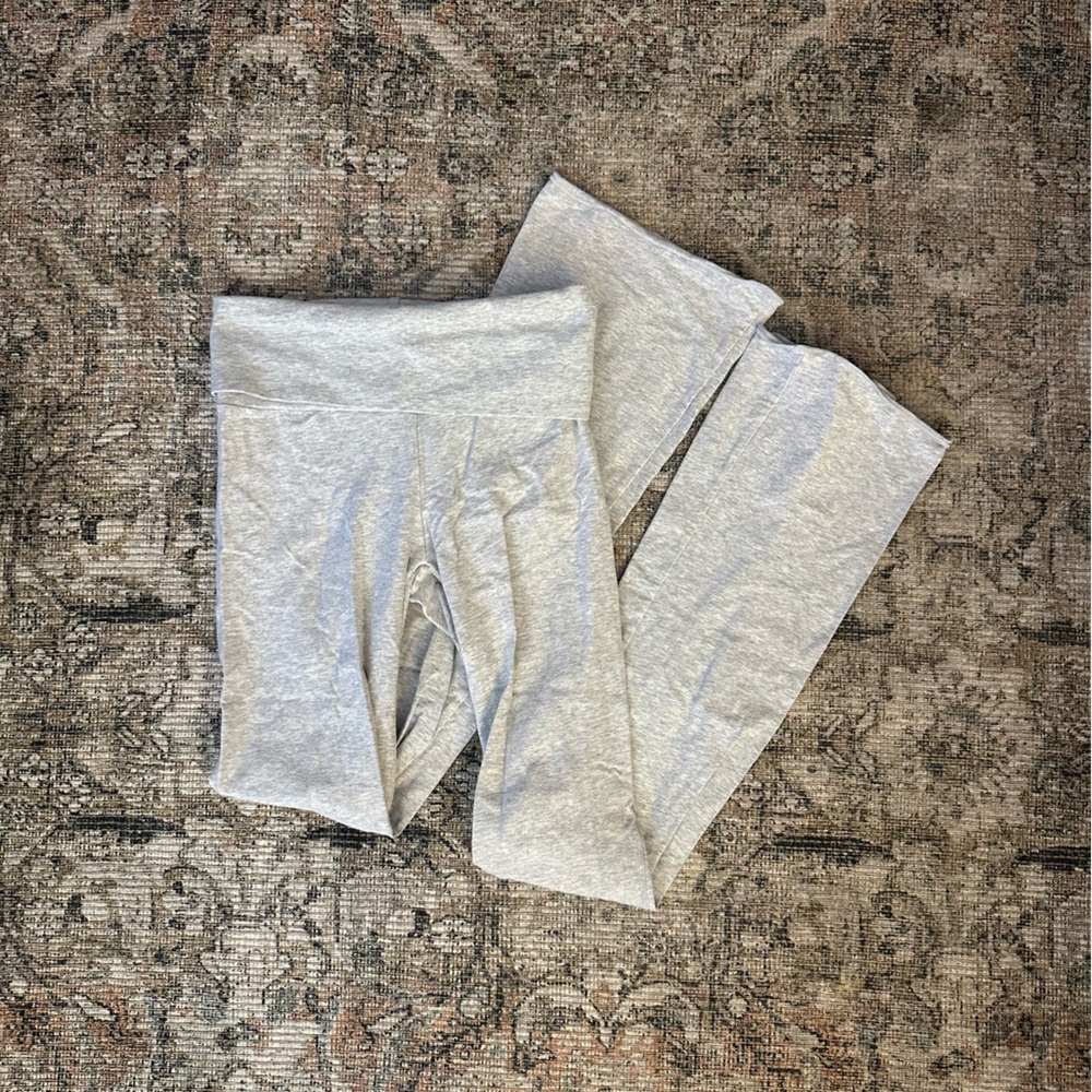 Skims fold over pant